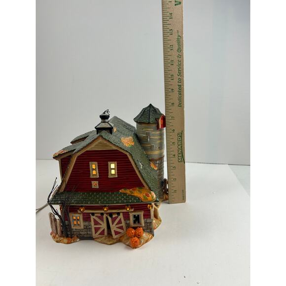 Dept 56 Haunted Barn Halloween Lighted Sound Building - Picture 9 of 11